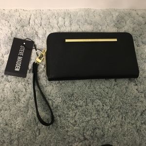 Steve Madden Zip Around Wallet Black Crosshatch